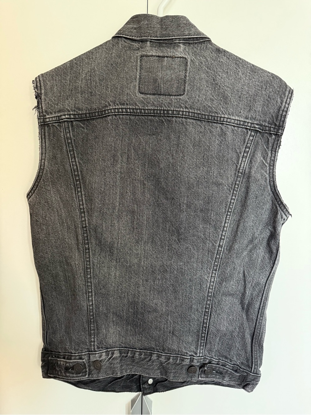 Levi’s Denim Vest - Men’s Small (Black Stone Wash) - Picture 2 of 4